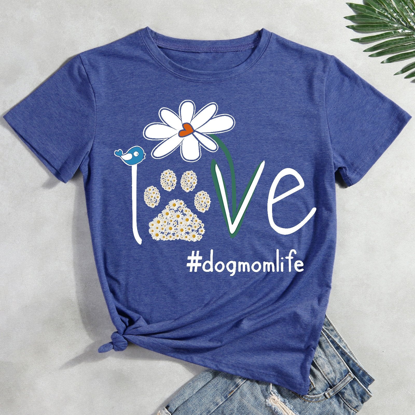 Love Dog Mom Life Daisy T-shirt Tee