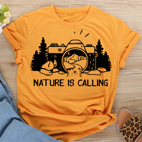 Nature is calling hikingT-shirt Tee